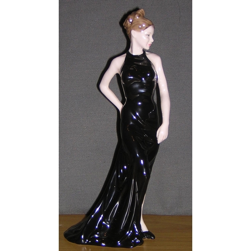 1125 - ROYAL DOULTON Large 21.5cm FIGURINE 