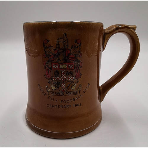 1187 - STOKE CITY FOOTBALL CLUB CENTENARY 1963 TANKARD, PLAYERS SIGNATURES STANLEY MATTHEWS ETC (Extremely ... 