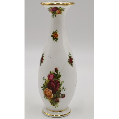 1287 - ROYAL ALBERT CHINA 18cm VASE IN THE OLD COUNTRY ROSES DESIGN (Marked 2nds)