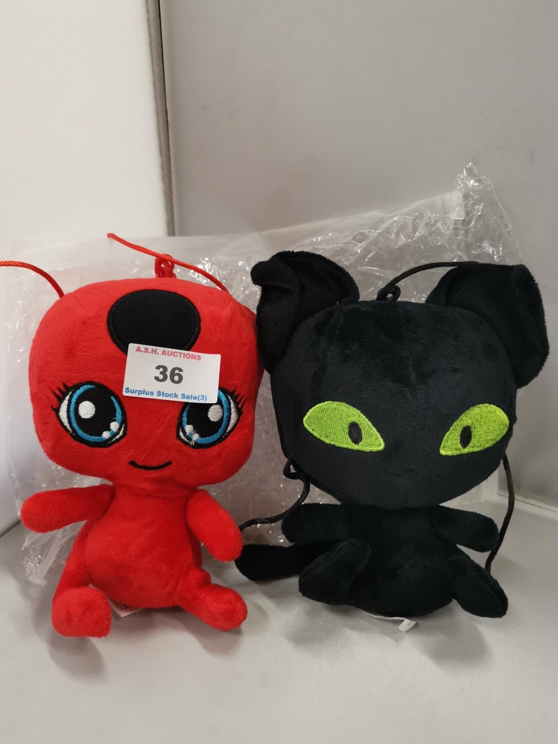 MIRACULOUS 'TIKI' & 'BLAQK' PLUSHIES