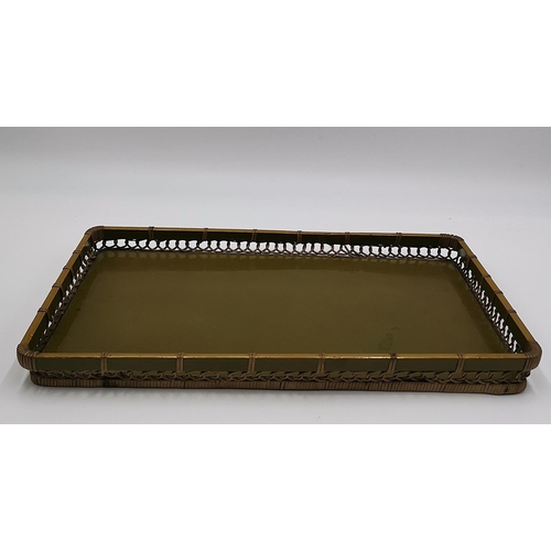 1323 - TRAY (Old).
(Please Note This Item WILL NOT BE PACKED OR SHIPPED....PICK UP ONLY!!!!)