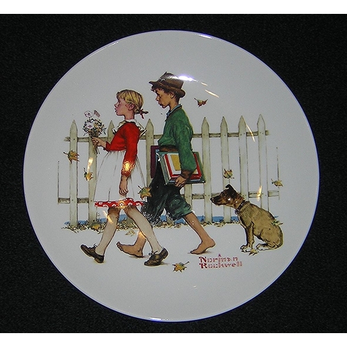 790 - NORMAN ROCKWELL 27cm Dia PLATE 