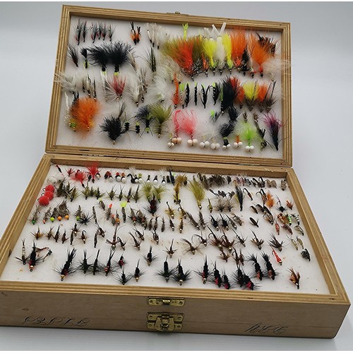 389 - DOUBLE SIDED BOX OF Over 200 TROUT FLIES