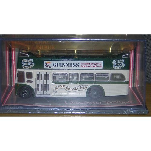 48 - DIE CAST MODEL OF QUEEN MARY'S OPEN TOP BUS (Original Packet)