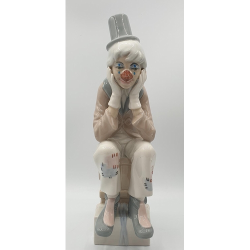 1032 - CASCADES PORCELAIN 27cm FIGURINE 