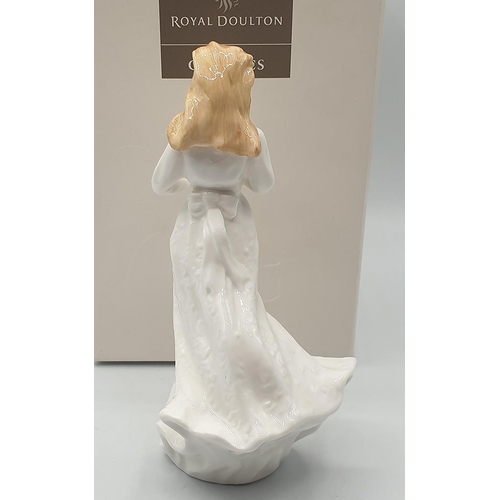 1033 - ROYAL DOULTON 15.8cm CHARACTER FIGURINE 