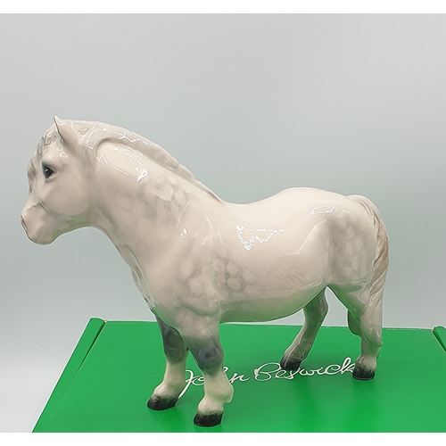 1039 - BESWICK 13.3cm MODEL OF A SHETLAND PONY 