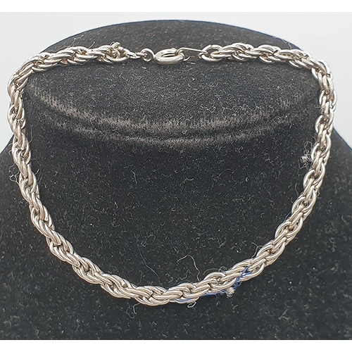 1082 - PRESENTED AS A SILVER (925) 18cm BRACELET (Total Weight 5.33 Grams)