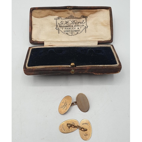 1090 - PRESENTED AS A PAIR OF 9ct GOLD CUFFLNKS (Hallmarked Birmingham 1913) (Total Weight 3.65 Grams) (Ori... 