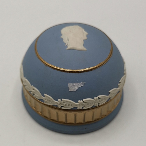 113 - WEDGWOOD BLUE JASPER WARE PAPERWEIGHT