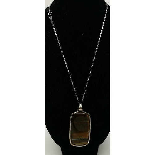 120 - PRESENTED AS A SILVER (925) LARGE PENDANT ON A 42cm NECK CHAIN (Total Weight With Pendant 25.58 Gram... 