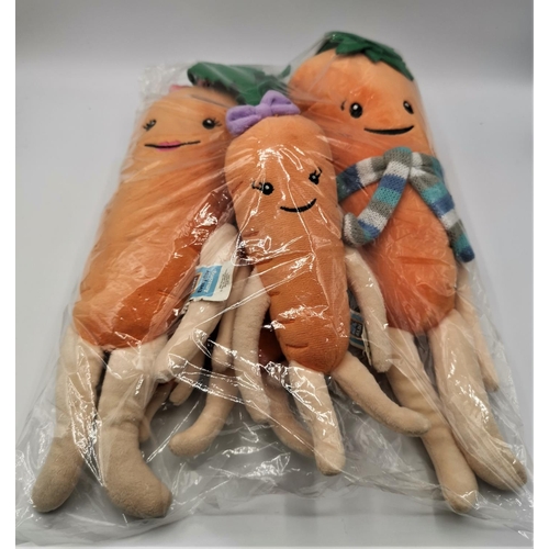 1243 - KEVIN THE CARROT & FAMILY PLUSH TOYS