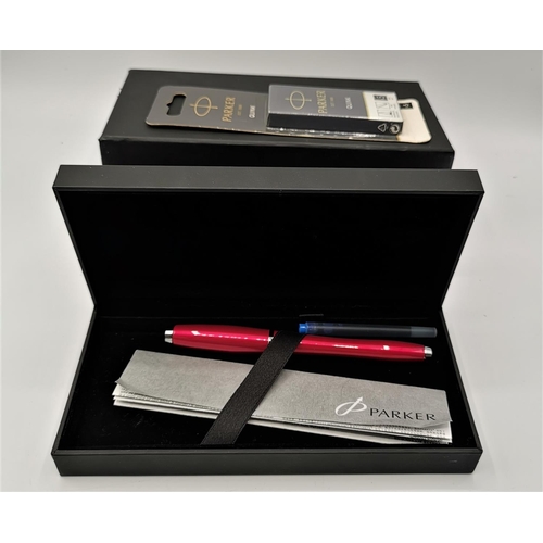 1253 - METALLIC PINK PARKER FOUNTAIN PEN With PAPERS & REFILLS (Boxed)