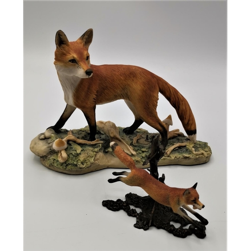 1257 - BORDER FINE ARTS MODELS OF TWO FOXES