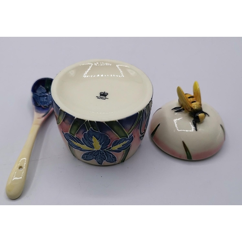 1315 - OLD TUPTON WARE 7cm TUBELINED HONEY POT And SPOON (1363) IN THE IRIS FLOWER DESIGN  (Boxed)