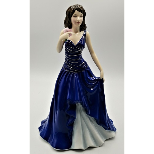 1319 - ROYAL DOULTON 22cm FIGURINE 