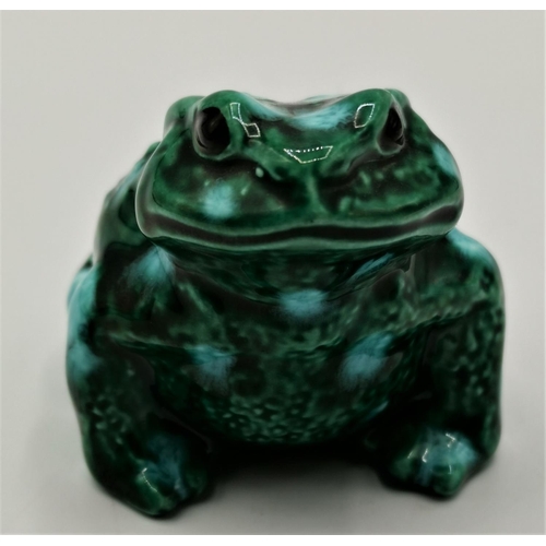 1328 - MAJOLICA 6cm GREEN FROG (Unmarked)