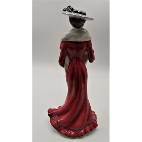 653 - FRANCESCA CHINA 18.5 cm FIGURINE 