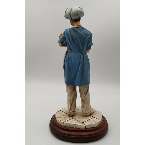 69 - FIGURINE 19cm 