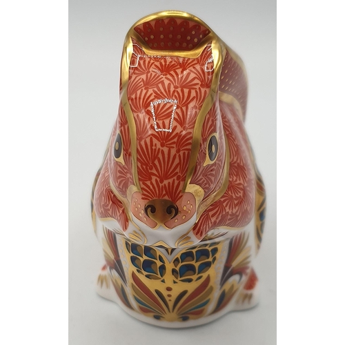 770 - ROYAL CROWN DERBY CHINA 8cm PAPERWEIGHT MODELLED AS A SQUIRREL (Gold Stopper)