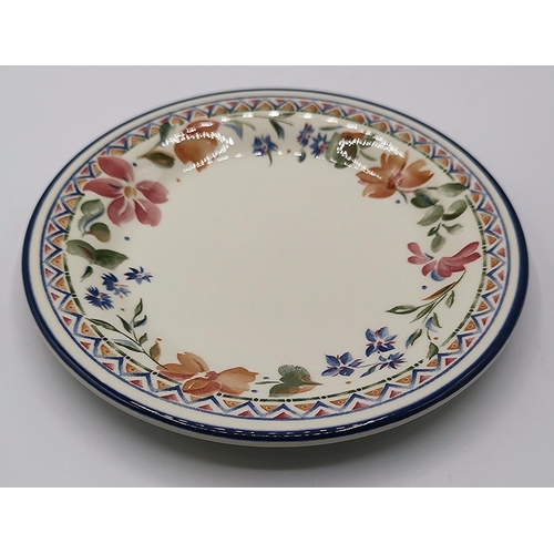 891 - STAFFORDSHIRE TABLEWARE 18cm Dia PLATES (8) IN THE CALYPSO DESIGN