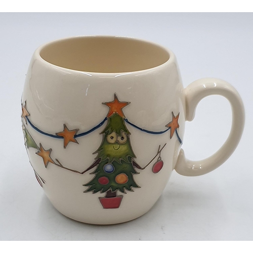 907 - MOORCROFT MUG (Shape No MU2) 