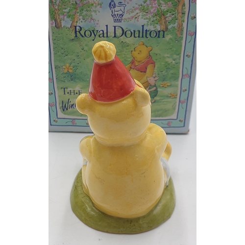 946 - ROYAL DOULTON 7cm CHARACTER FIGURINE 