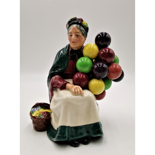 979 - ROYAL DOULTON Large 19.1cm CHARACTER FIGURINE 