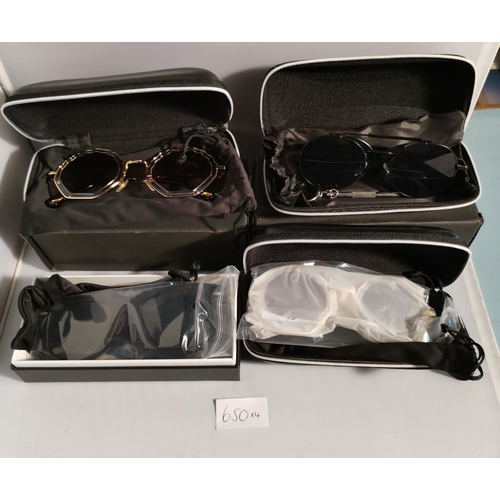 650 - FUNKY SUNGLASSES  (4 Pairs)