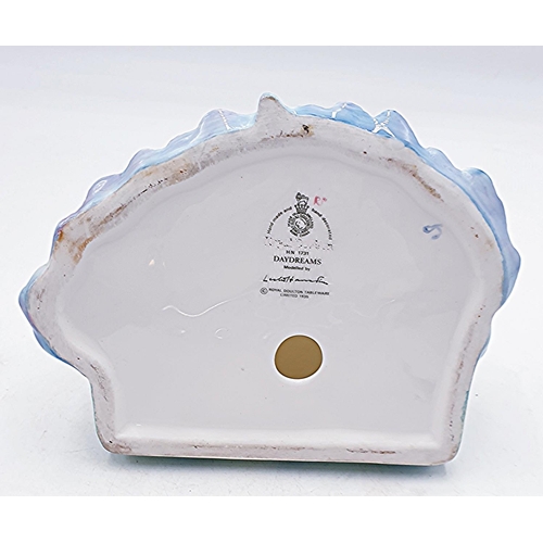 118 - ROYAL DOULTON Large 14.6cm FIGURINE 