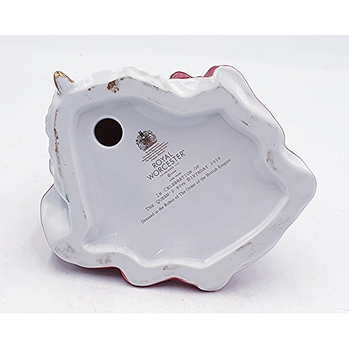 163 - ROYAL WORCESTER Large FIGURINE 