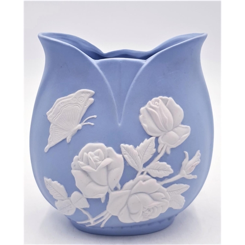 773 - CERAMIC 20cm BUTTERFLY VASE