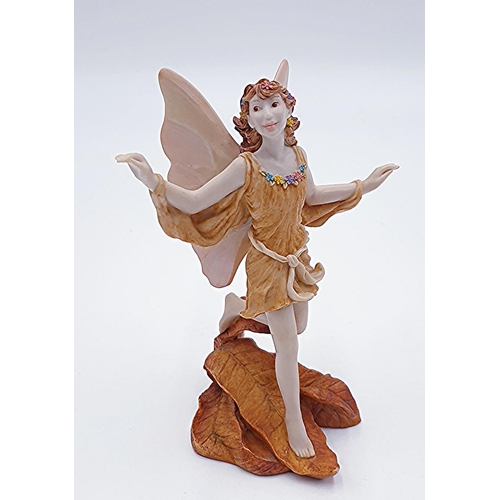 121 - HOLLAND STUDIO CRAFT 14cm MODEL OF A FAIRY 