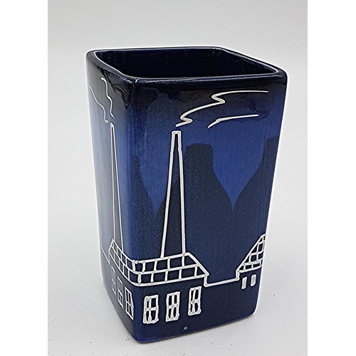 132 - LUCY GOODWIN DESIGNS (Designed , Made And Hand Painted In Stoke On Trent,England) CERAMIC 11.5cm MID... 