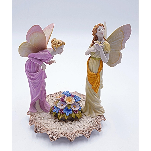 426 - HOLLAND STUDIO CRAFT FIGURINE 