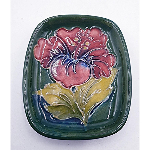 52 - MOORCRFT 8cm x 6.5cm PIN DISH IN THE HIBISCUS DESIGN ON GREEN GROUND