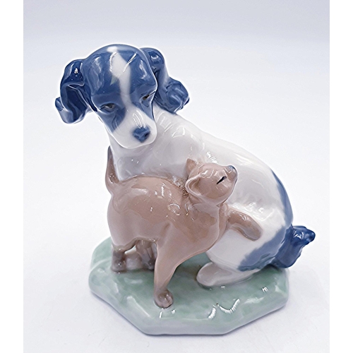 55 - LLADRO (Nao) PORCELAIN 10.5cm x 10cm Model OF A DOG And CAT 