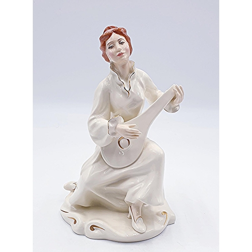 61 - ROYAL DOULTON 22.9cm CHARACTER FIGURINE 