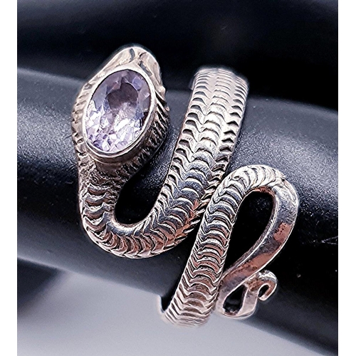 790A - SILVER (925) SNAKE RING (Size J-K)