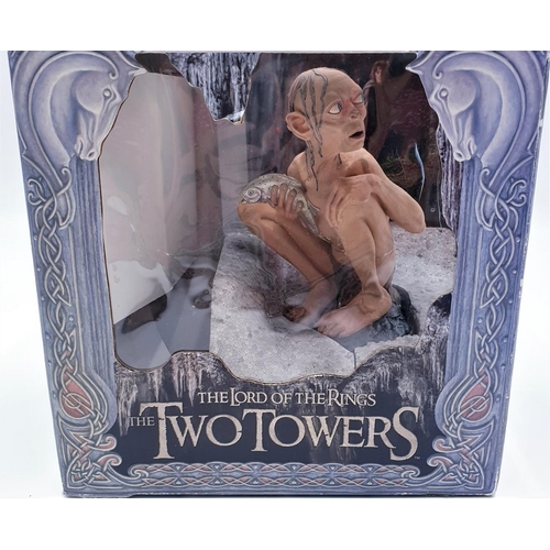 795 - LORD OF THE RINGS FIGURINE 