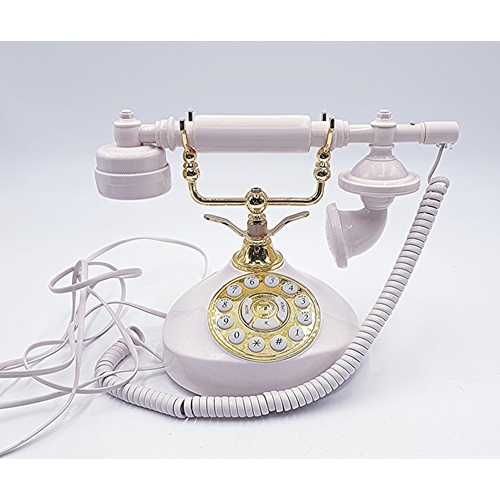 82 - TELEPHONE IN THE OLD FASHION STYLE (Working Order)