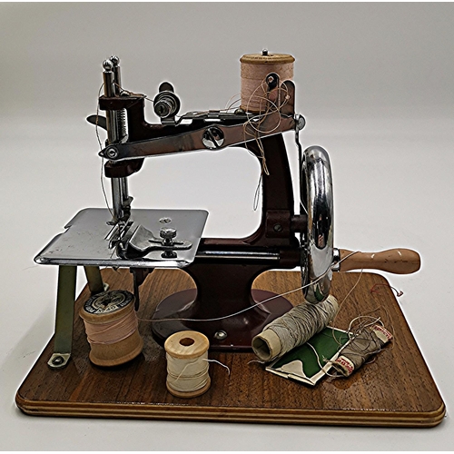 57 - ESSEX Miniature PORTABLE SEWING MACHINE Complete With WOODEN BASE,METAL CLAMP,THREE WOODEN SPOOLS OF... 