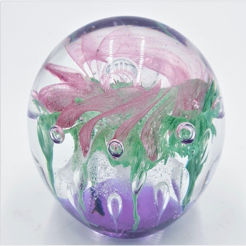 265 - GLASS Large 9cm PAPERWEIGHT