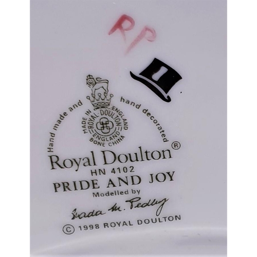 442 - ROYAL DOULTON 11.9cm CHARACTER FIGURINE 