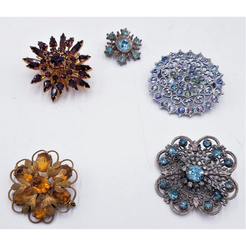 498 - PASTE BROOCHES (5) (Old)