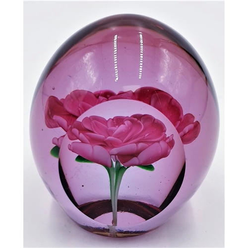 604 - GLASS 8cm ROSE PAPERWEIGHT