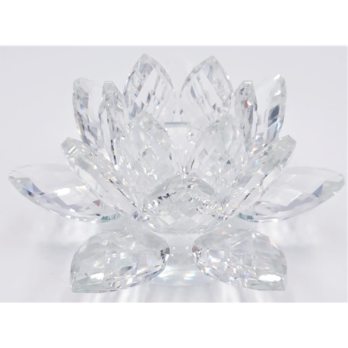 606 - CRYSTAL GLASS FLOWER CANDLEHOLDER (Boxed)