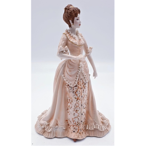 634 - VICTORIA & ALBERT MUSEUM 24.5 cm CHARACTER FIGURINE 