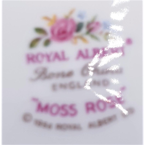 636 - ROYAL ALBERT CHINA 15.5cm Dia CEREAL BOWLS (5) IN THE MOSS ROSE DESIGN