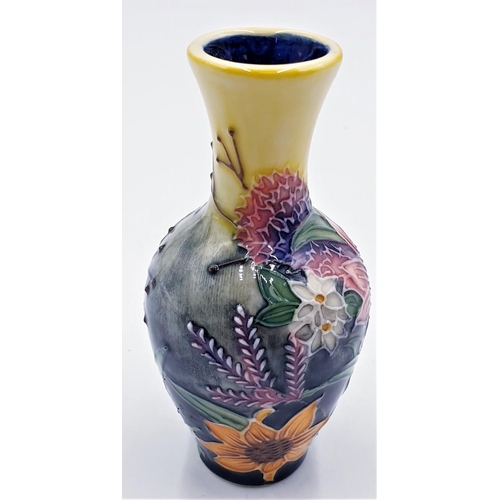 675 - OLD TUPTON WARE TUBELINED 10 cm VASE IN SUMMER BOUQUET DESIGN